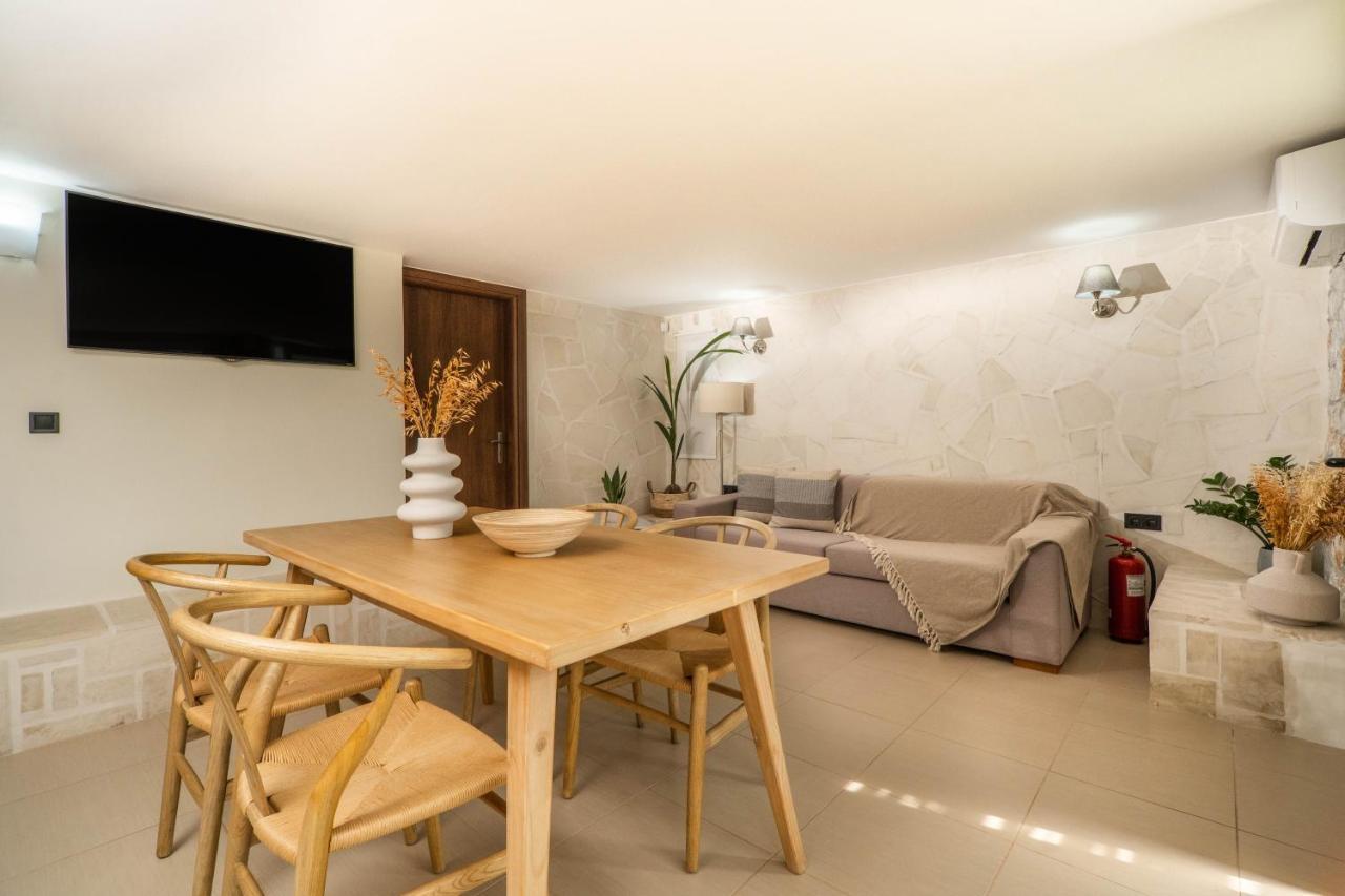 Casa Dei Sogni Apartment Nerokouros Bagian luar foto